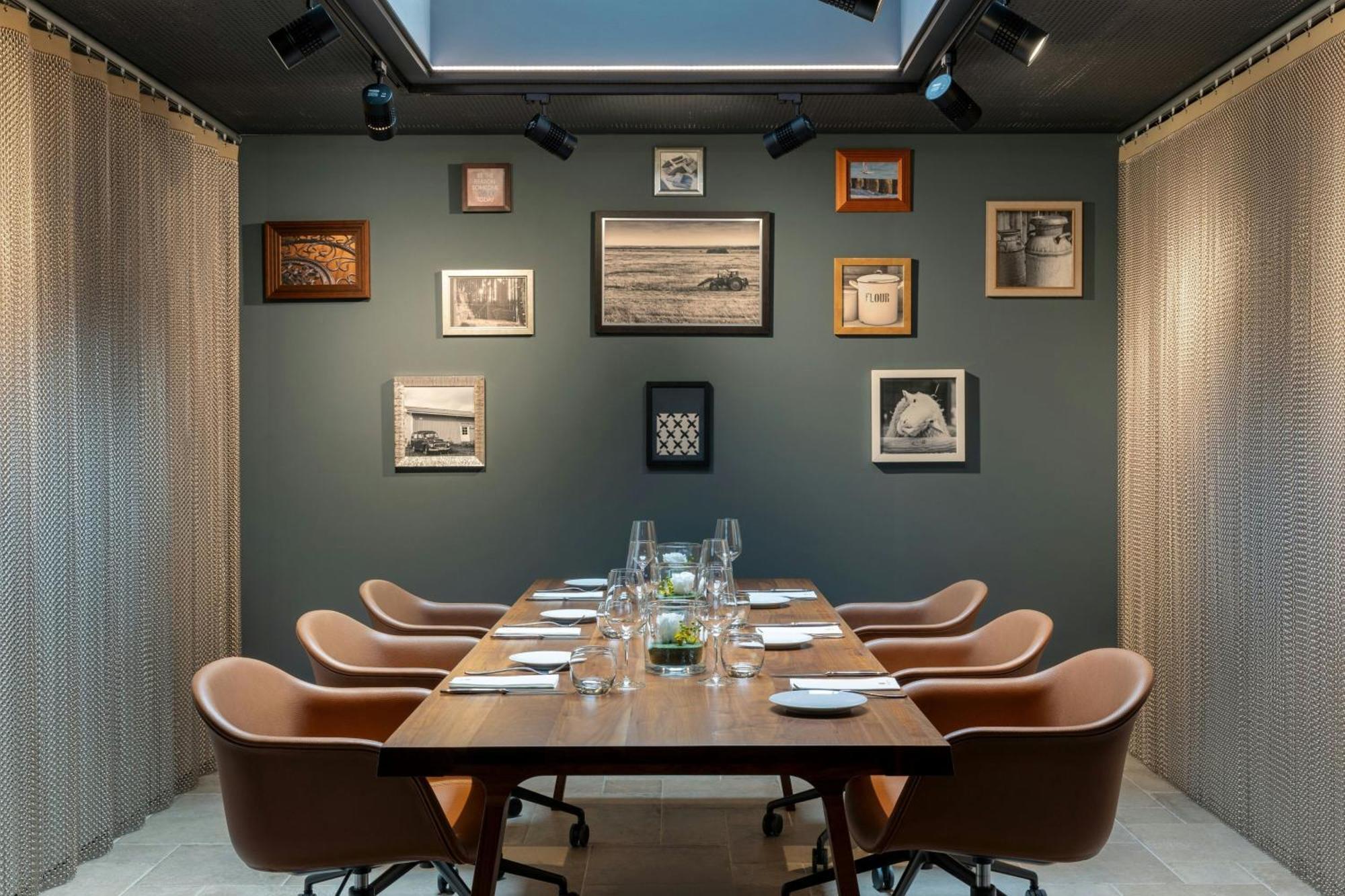 Отель Courtyard By Marriott Brussels Eu Экстерьер фото